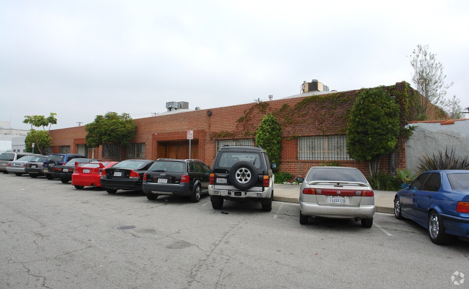 1661-1665 9th St, Santa Monica, CA for lease - Primary Photo - Image 1 of 8