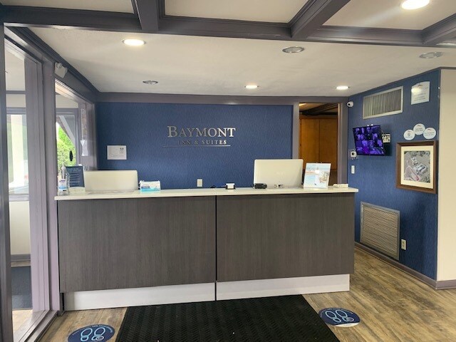 2021 E Spring St, Cookeville, TN à vendre - Photo intérieure - Image 3 de 16