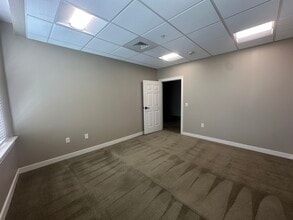 10 N Church St, West Chester, PA for lease Interior Photo- Image 2 of 3