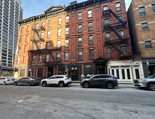 More details for 114 Tenth Ave, New York, NY - Retail for Lease