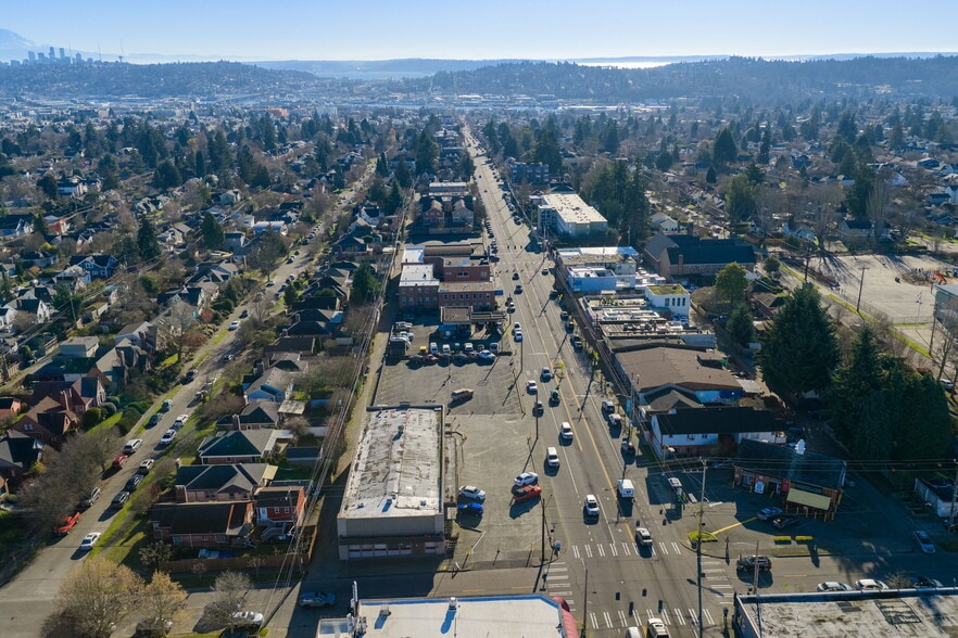 2363 NW 80th St, Seattle, WA for sale - Building Photo - Image 2 of 7