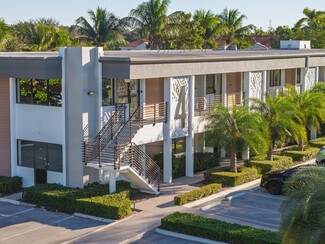 Plus de détails pour 1021 Ives Dairy Rd, Miami, FL - Bureau/Médical à louer