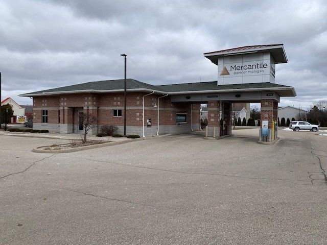 2015 S Mission St, Mount Pleasant, MI à louer Photo du bâtiment- Image 1 de 9