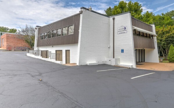 125 Enon Springs Rd E, Smyrna, TN à louer - Photo du bâtiment - Image 2 de 10