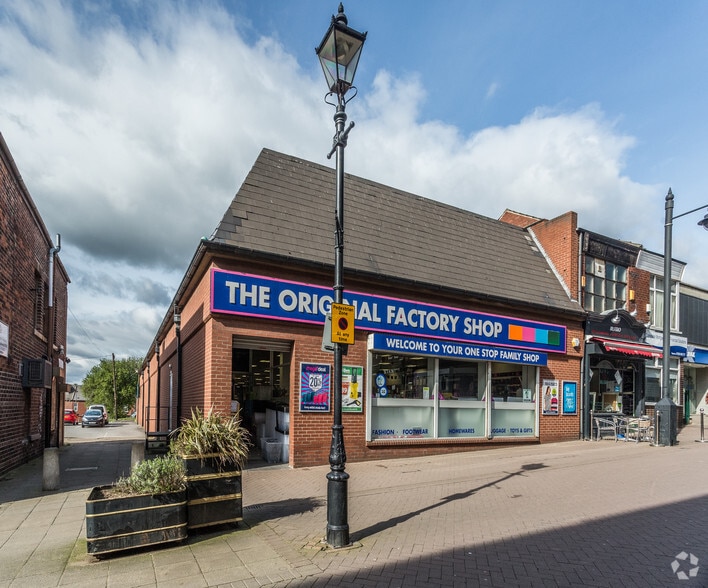 39-43 High St, Normanton à louer - Photo du bâtiment - Image 3 de 4