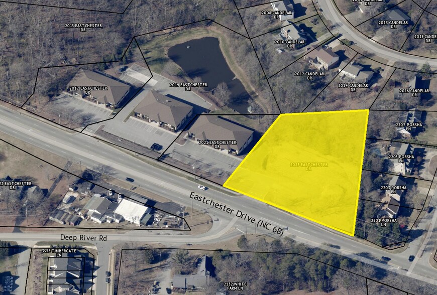 2023-2101 Eastchester Dr, High Point, NC à vendre - Photo du bâtiment - Image 2 de 9