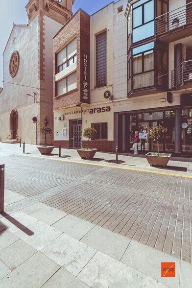 Services hôteliers dans Santa Bàrbara, Tarragona à vendre - Photo du bâtiment - Image 3 de 50