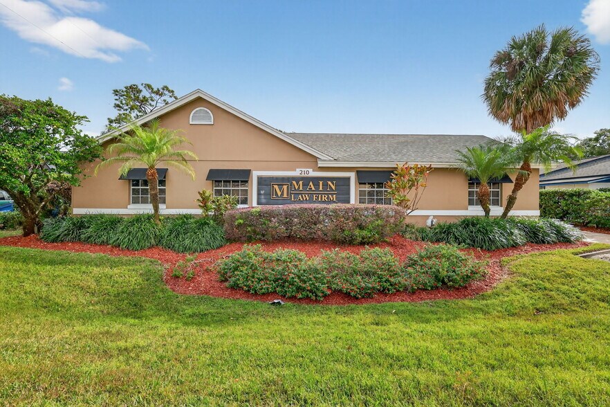 210 N Wymore Rd, Winter Park, FL à vendre - Photo principale - Image 1 de 22