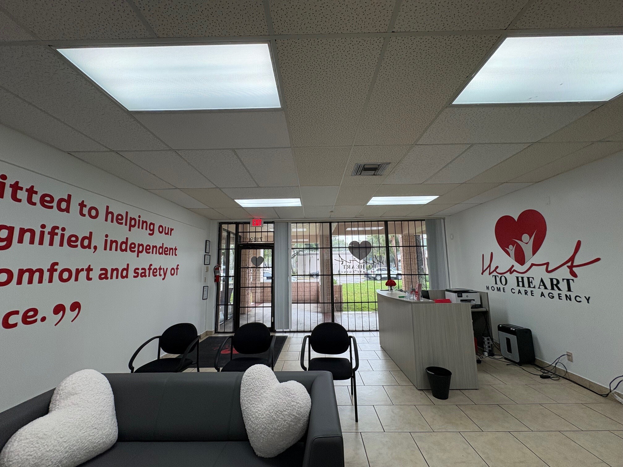 7101-7225 W Oakland Park Blvd, Lauderhill, FL à louer Photo intérieure- Image 1 de 7