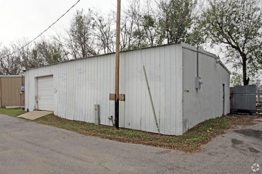 6710 NW 10th St, Oklahoma City, OK à vendre - Photo du bâtiment - Image 2 de 2