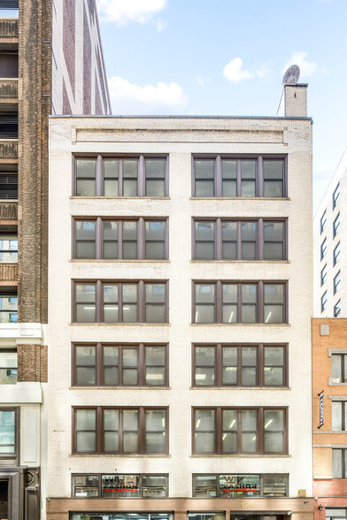 124 W 36th St, New York, NY for lease - Building Photo - Image 1 of 3