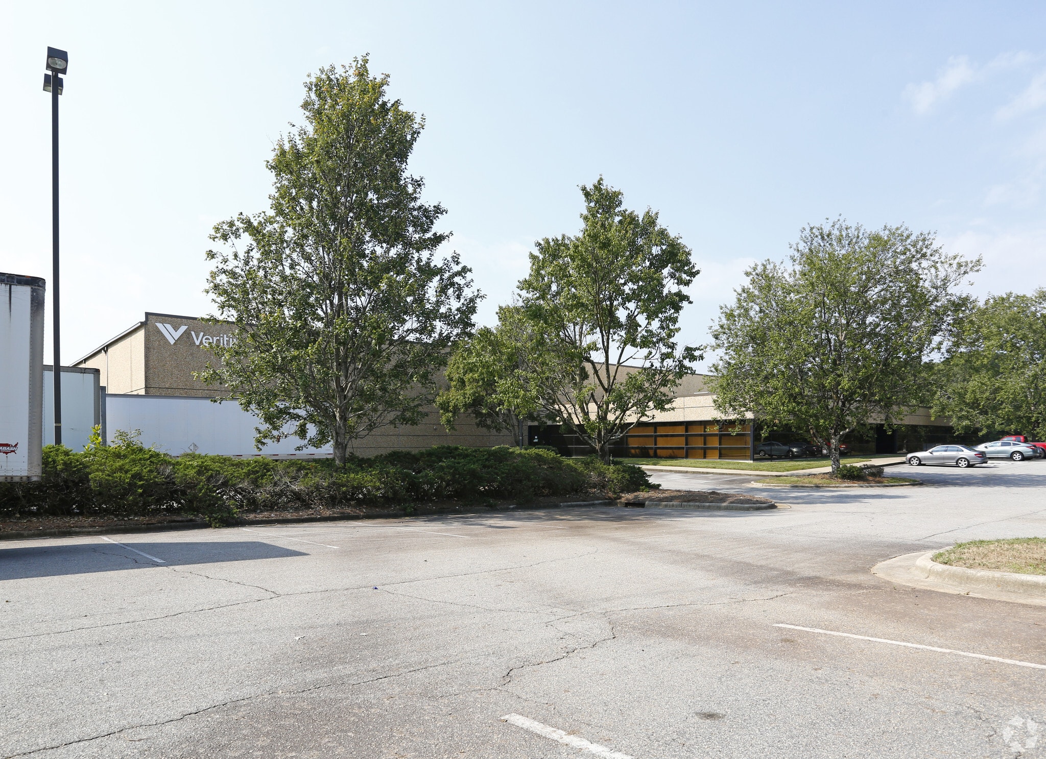 1070 Waterfield Dr, Garner, NC for lease Primary Photo- Image 1 of 11