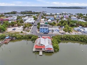 505 3rd St, Cedar Key, FL - Aerial map view
