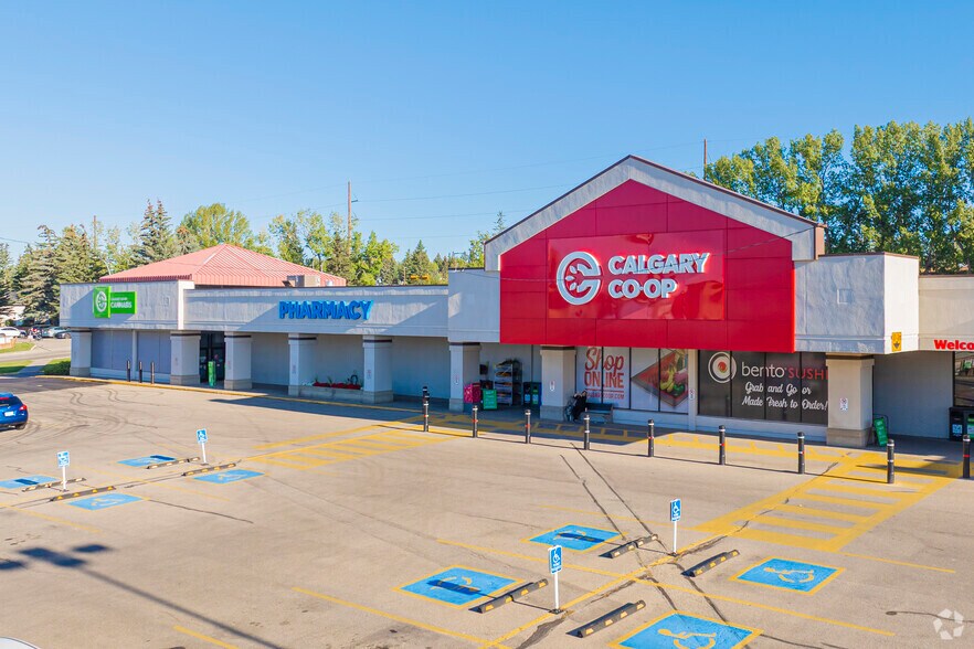 5505 Shaganappi Trl NW, Calgary, AB à vendre - Photo principale - Image 1 de 1