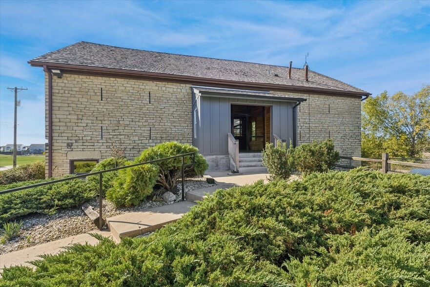 12152 S Naperville Rd, Plainfield, IL for lease - Building Photo - Image 3 of 4