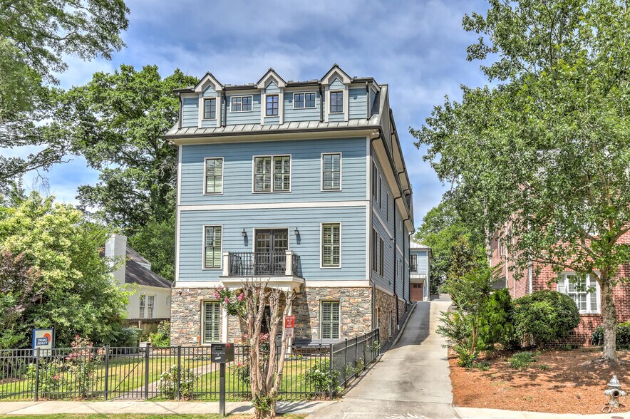 2972 Lookout Pl NE, Atlanta, GA à vendre - Photo du bâtiment - Image 1 de 141