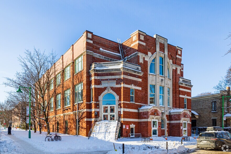 5210 Av Durocher, Montréal, QC à louer - Photo du bâtiment - Image 3 de 5
