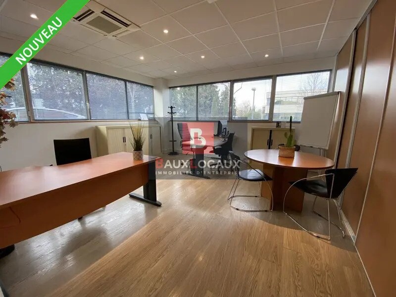 Office in Avignon for sale Interior Photo- Image 1 of 10