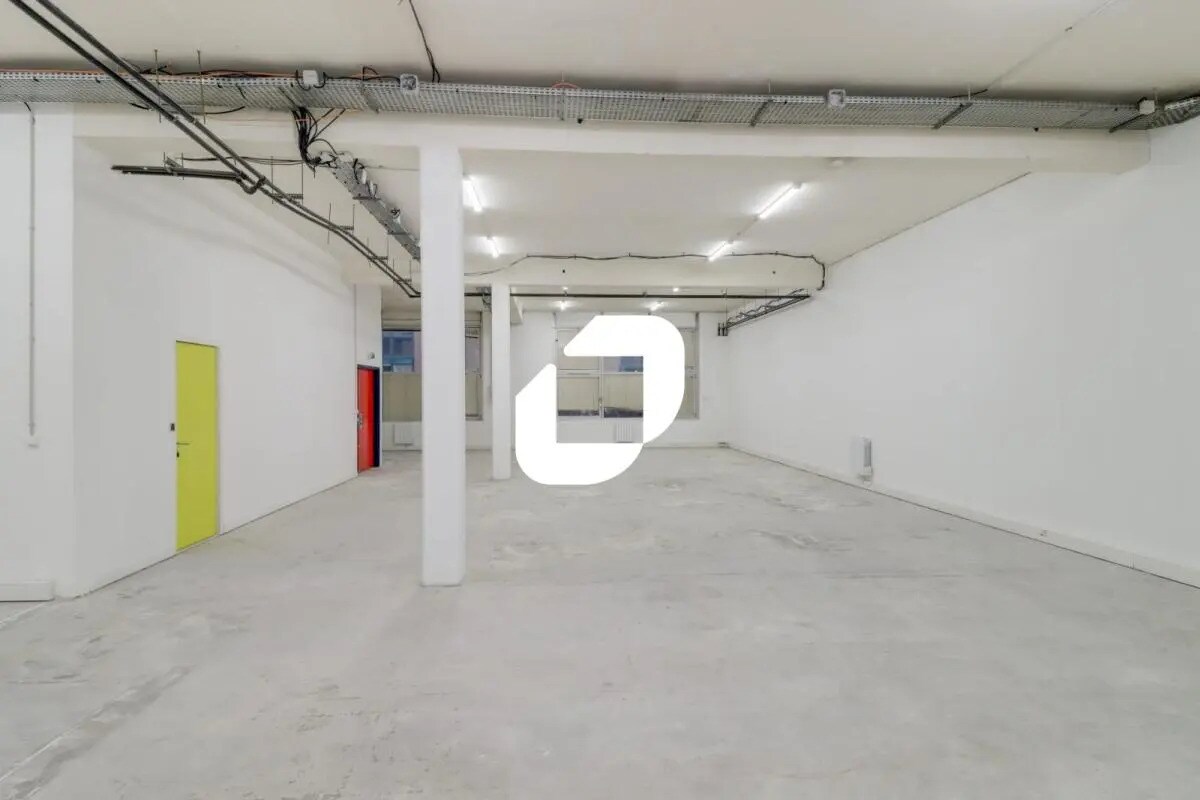 Flex in Villiers-sur-Marne for lease Interior Photo- Image 1 of 11