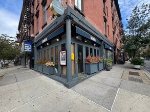 152 Stanton St, New York, NY for lease Interior Photo- Image 2 of 6