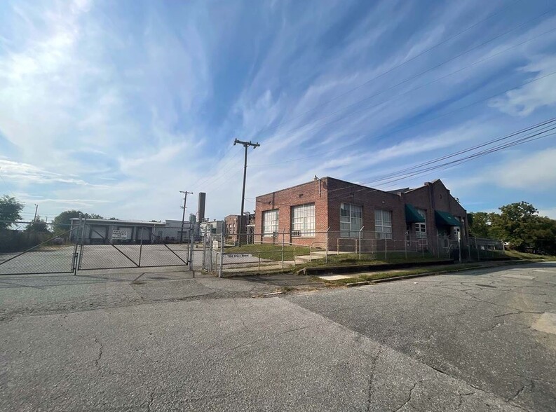 206 Bruce St, Greensboro, NC for lease - Primary Photo - Image 1 of 8