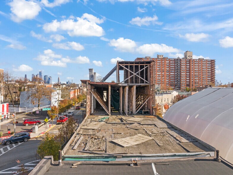 733-735 6th St, Union City, NJ for sale - Building Photo - Image 2 of 5