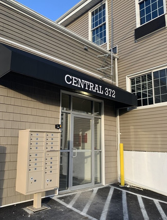 Plus de détails pour 372 Central Ave, Pawtucket, RI - Bureau, Bureau/Commerce de détail à louer