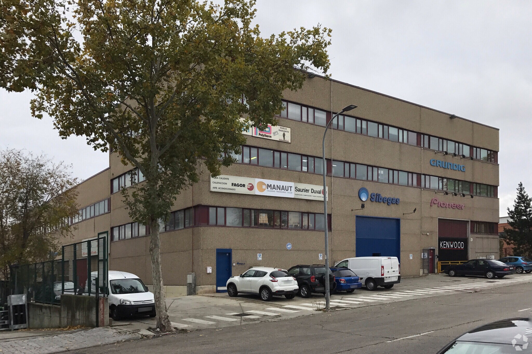 Avenida Camino de lo Cortao, 28, San Sebastián de los Reyes, Madrid à vendre Photo principale- Image 1 de 3