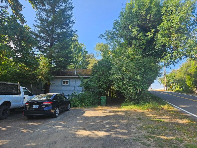 5930 SW Shattuck Rd, Portland, OR à vendre - Photo du bâtiment - Image 2 de 4