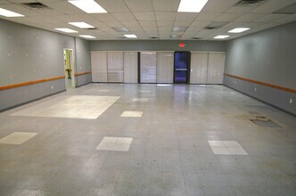 3857 E Southcross Blvd, San Antonio, TX à louer Photo intérieure- Image 2 de 13