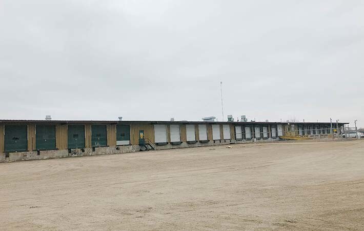 2091 Boul Brookside, Winnipeg, MB à vendre - Photo du bâtiment - Image 2 de 4