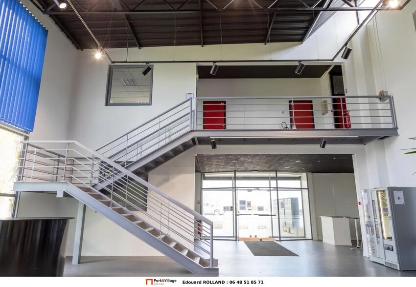 Bureau dans Nantes à louer - Hall d’entrée - Image 2 de 4