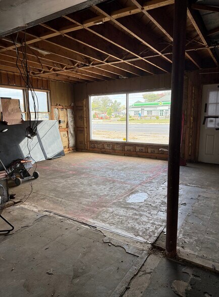 3011 Route 37 E, Toms River, NJ à vendre - Photo du bâtiment - Image 3 de 7