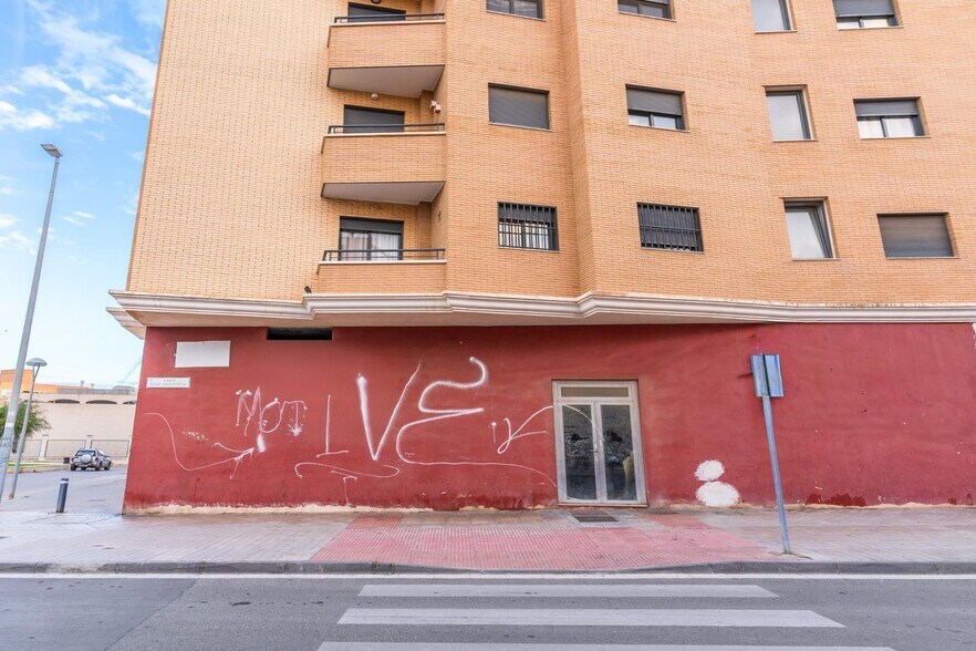 Calle Costa Balear, 24, Almería, Almería for sale - Building Photo - Image 1 of 16
