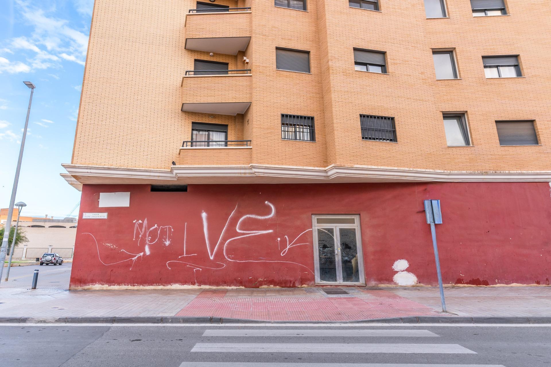 Calle Costa Balear, 24, Almería, Almería for sale Building Photo- Image 1 of 17