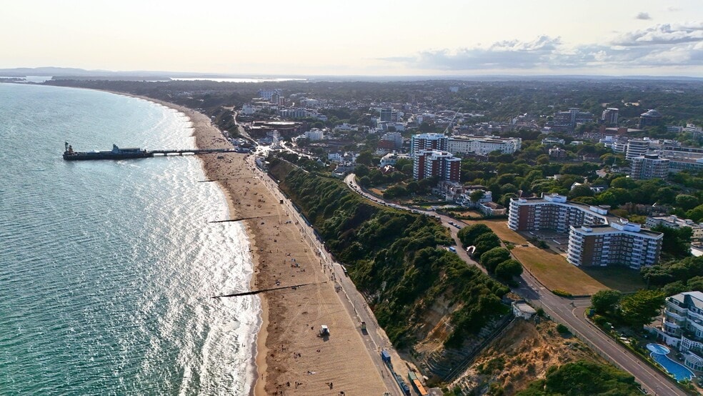 Holdenhurst Rd, Bournemouth for sale - Building Photo - Image 3 of 37