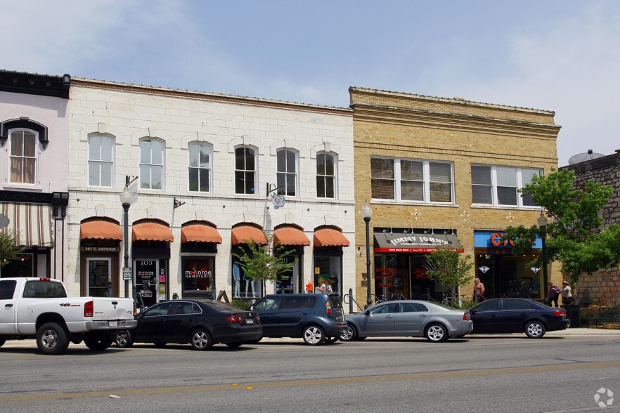 109-119 E Hopkins St, San Marcos, TX for sale - Primary Photo - Image 1 of 6