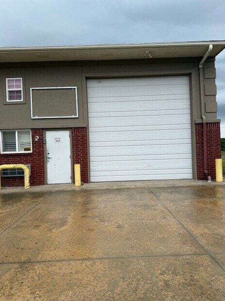 13502 E 510 Rd, Claremore, OK for lease Primary Photo- Image 1 of 2