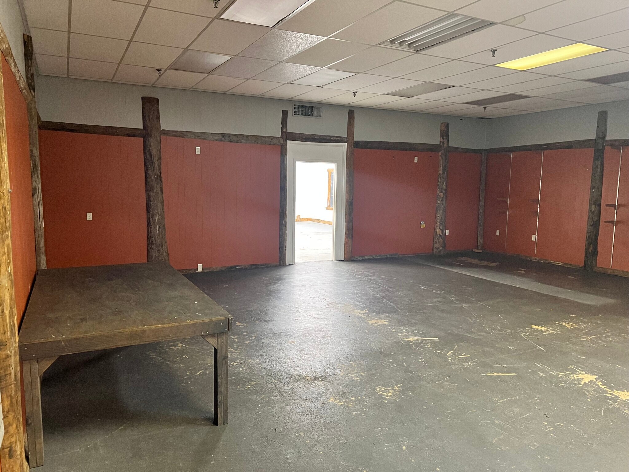 501 S Main St, Springhill, LA for lease Interior Photo- Image 1 of 10