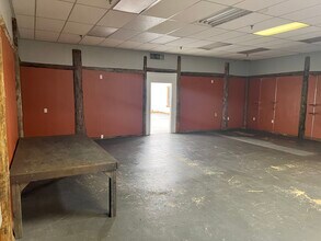 501 S Main St, Springhill, LA for lease Interior Photo- Image 1 of 10