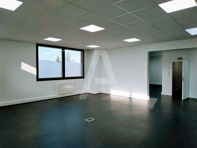8 Rue Maryse Bastié, Igny à louer - Photo intérieure - Image 2 de 5