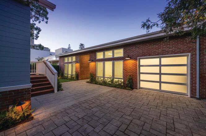 235 Alma St, Palo Alto, CA à vendre - Photo du bâtiment - Image 3 de 7
