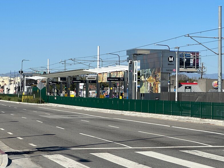 3410 W 59th Pl, Los Angeles, CA à vendre - Photo du bâtiment - Image 2 de 12