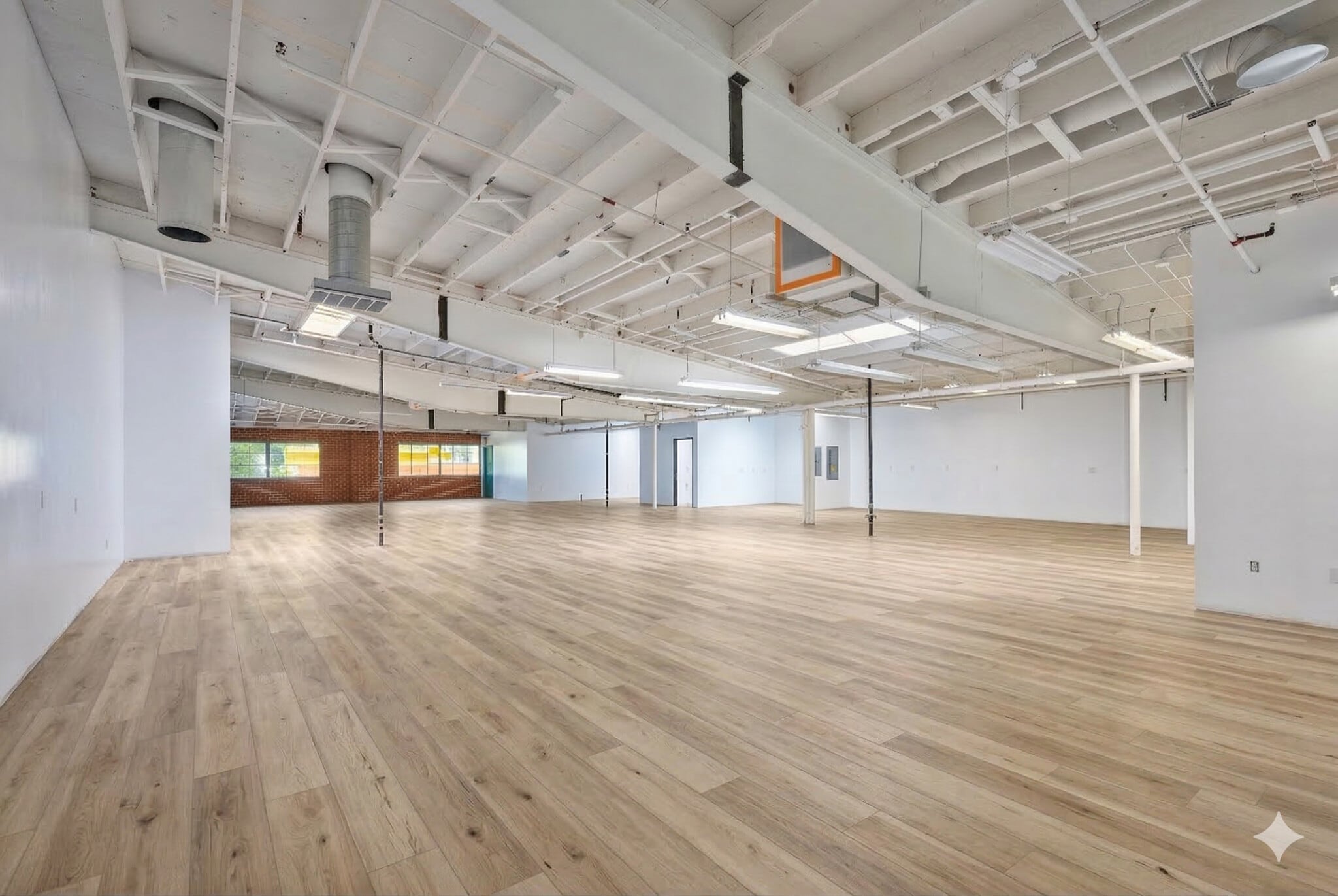 2440 S Sepulveda Blvd, Los Angeles, CA à louer Photo intérieure- Image 1 de 11