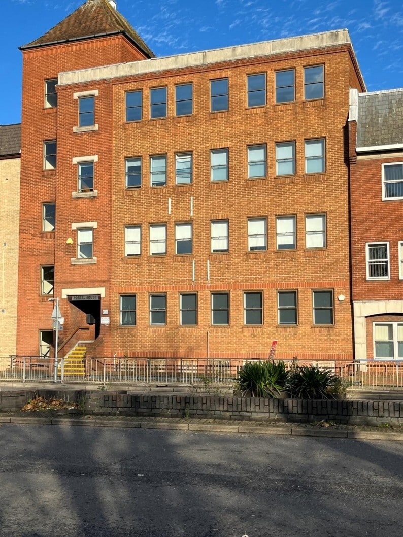 27 Southway, Colchester for lease Building Photo- Image 1 of 3