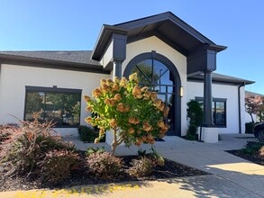 351 Quecreek Cir, Smyrna, TN for lease Building Photo- Image 1 of 9