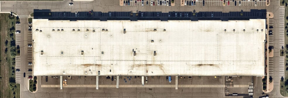 9350 W Broadway Ave, Brooklyn Park, MN for lease - Building Photo - Image 3 of 11