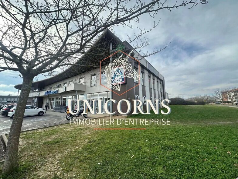 Retail in Colomiers for lease - Building Photo - Image 2 of 4