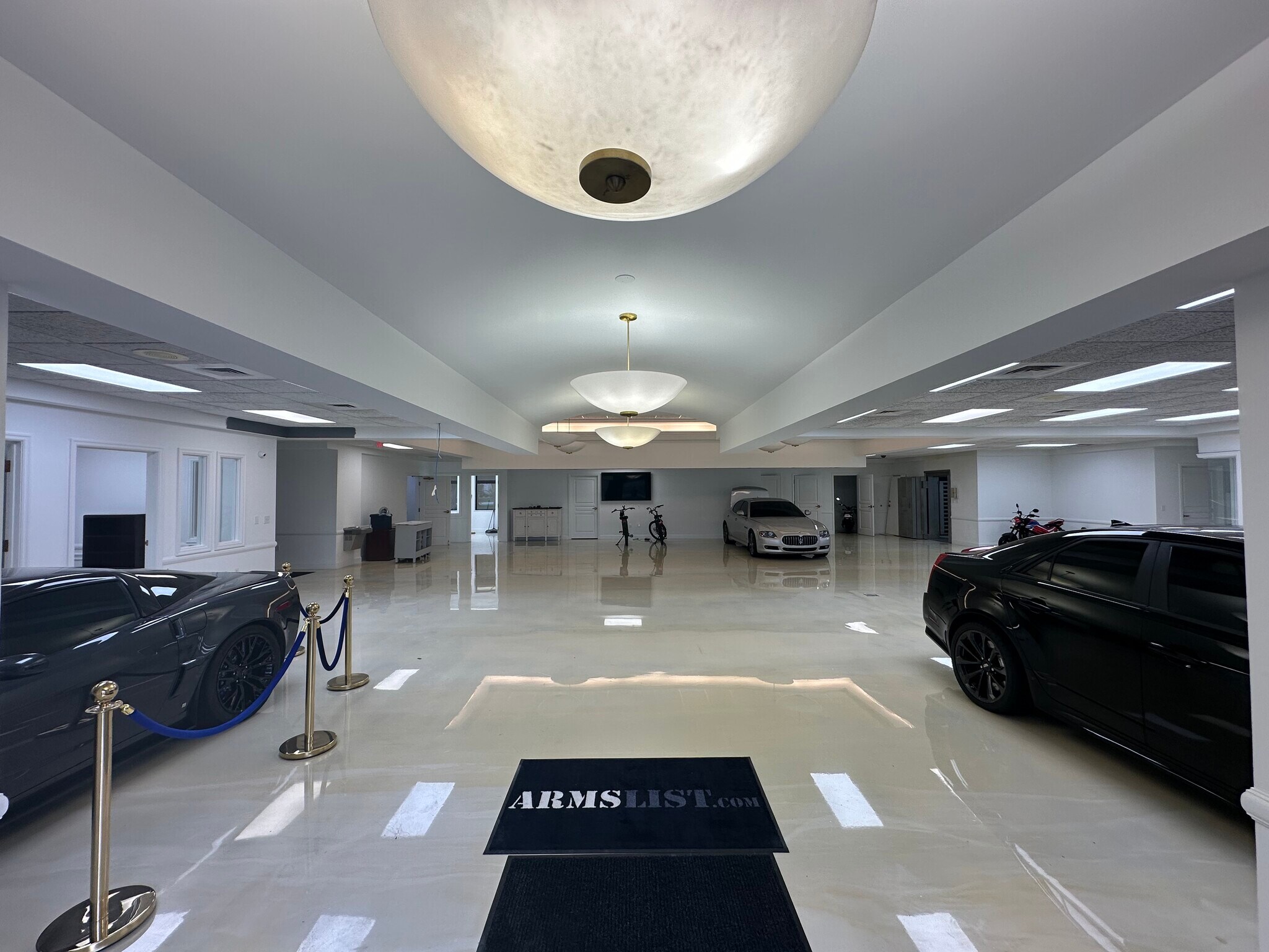 4025 Radio Rd, Naples, FL for lease Interior Photo- Image 1 of 5