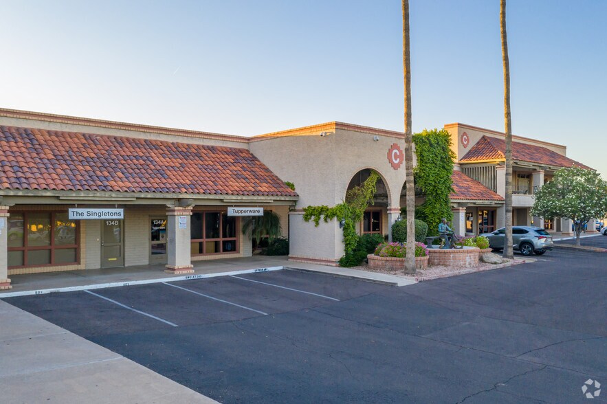 13832 N 32nd St, Phoenix, AZ à louer - Photo principale - Image 1 de 2